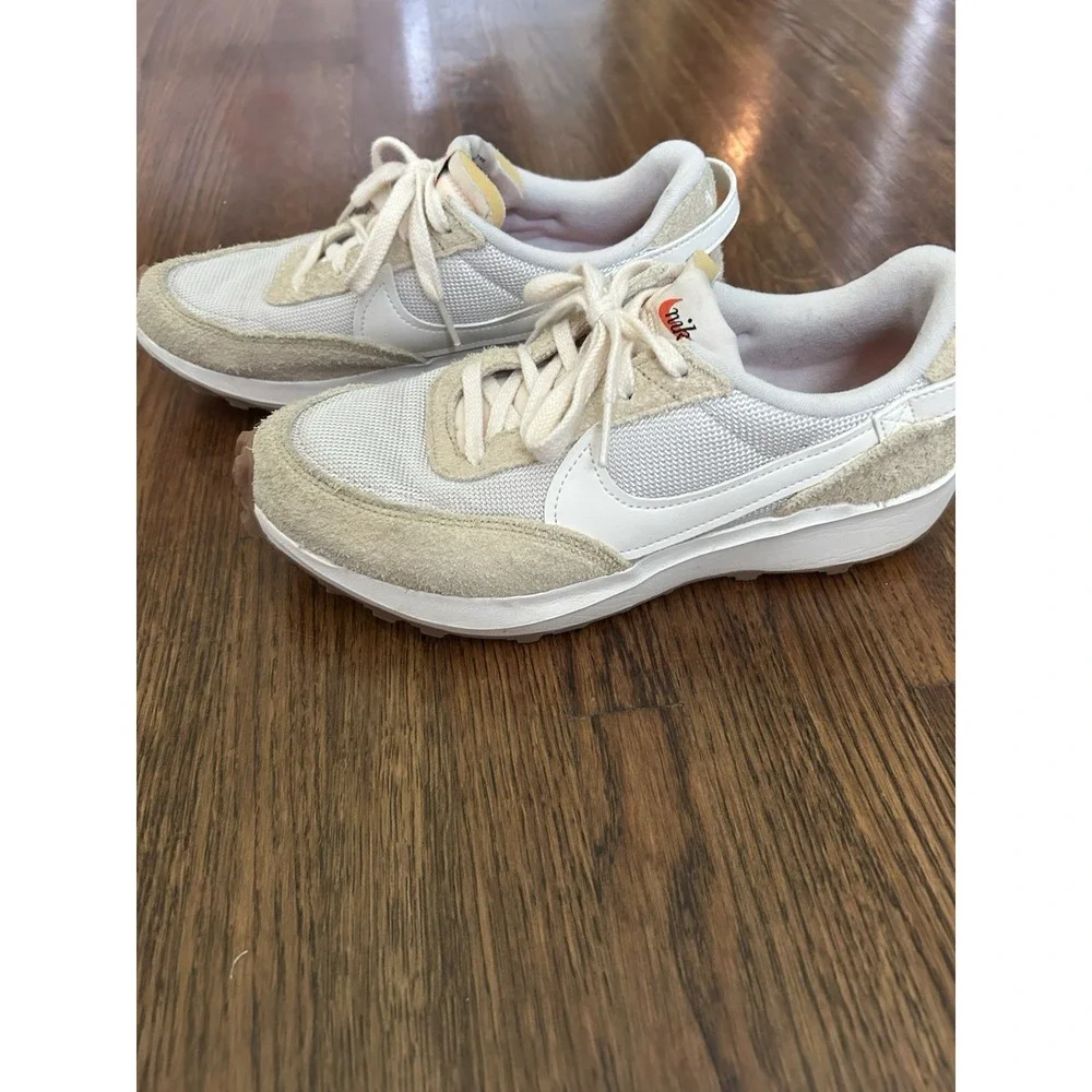 Women's Nike Waffle Debut Vintage  